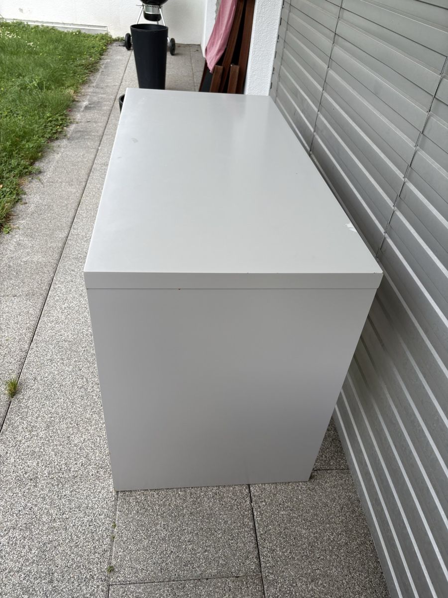 Bureaux: White Desk Good Condition 120cm width – Neuf (Voir description) à Küsnacht ZH par las_w8st 1