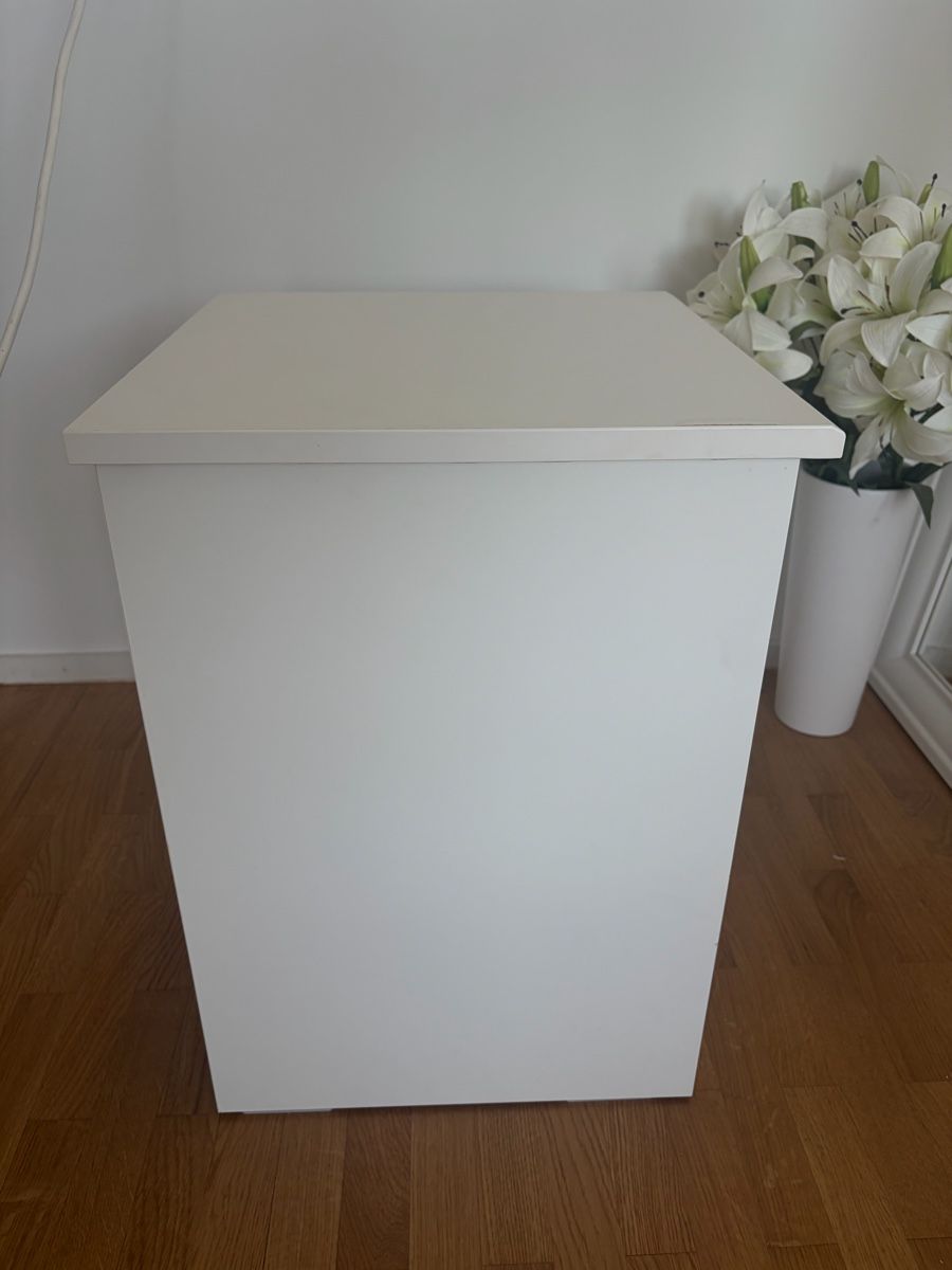 Ikea Nachttische: Zwei Nachttische  – Gebraucht aus Zürich von oli_c62l 3