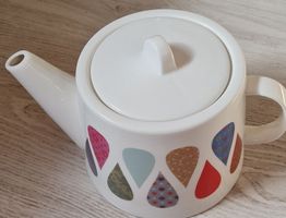 Teekanne mit Muster - Perfekt für gemütliche Stunden