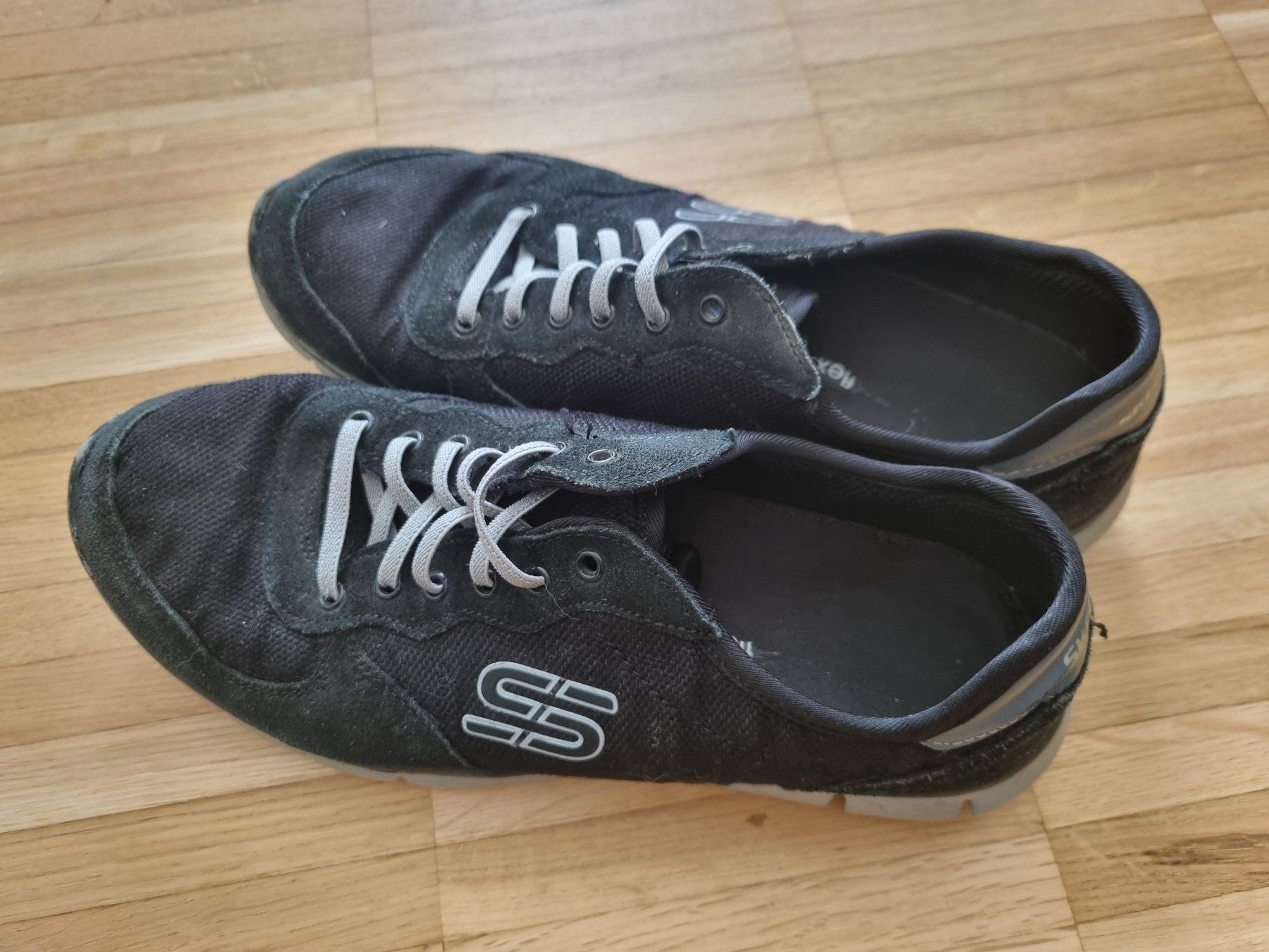 Skechers Scarpe da uomo: Halbschuhe/Sneakers - Gr. 38 – Usato da Neftenbach venduto da DanielaS01020304