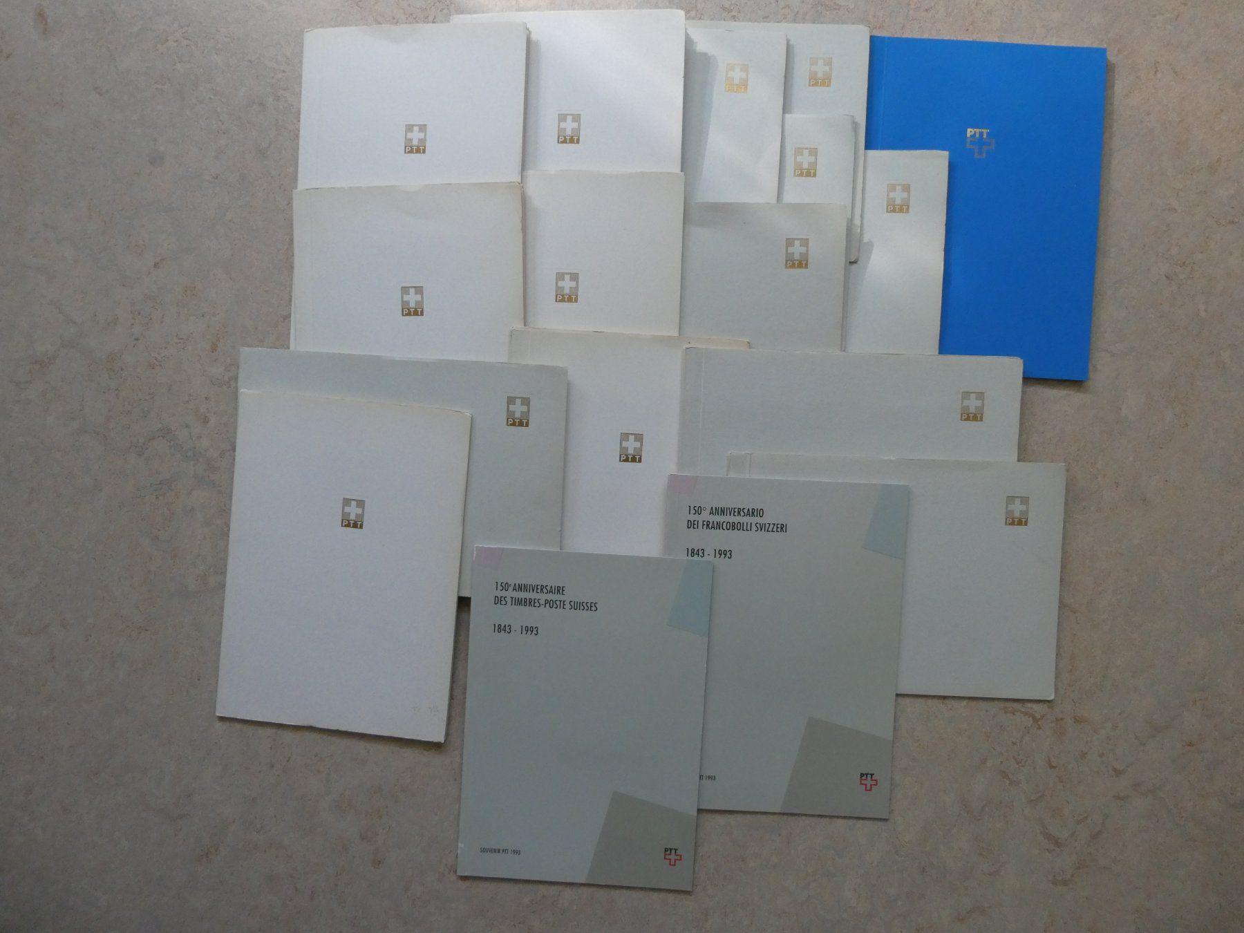 Alle Briefmarken: Carnets des PTT (avec les compliments DG des postes...) – Gebraucht aus Biel/Bienne von Ligurie