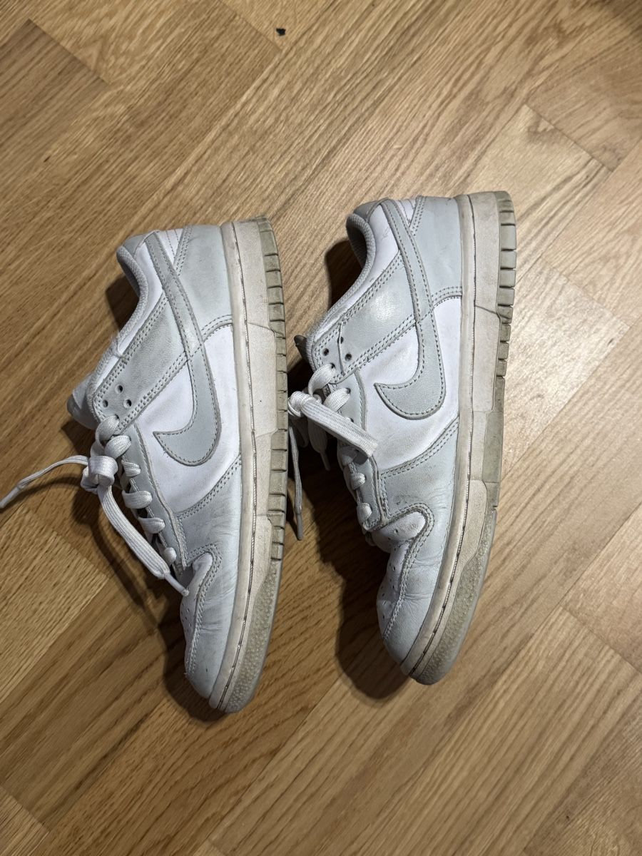 Nike Chaussures femmes: Nike Dunks, Grösse 37.5 – D'occasion à Kleinandelfingen par les_gb7w 1