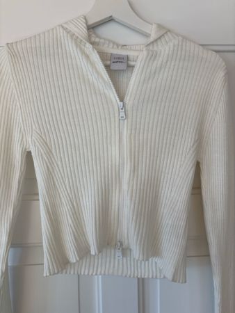 Strickjacke Jetsfrans mit Kapuze weiss Grösse M