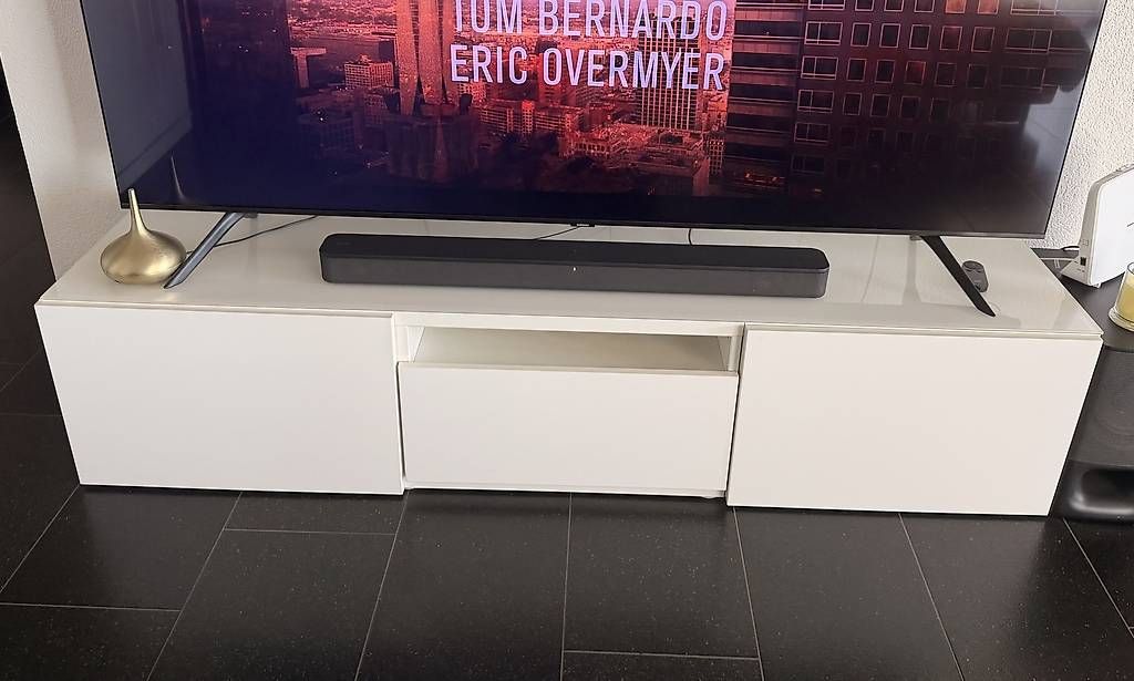 Mobili TV: Tv Möbel weiss hochglanz – Usato da Lohn-Ammannsegg venduto da YAS_85