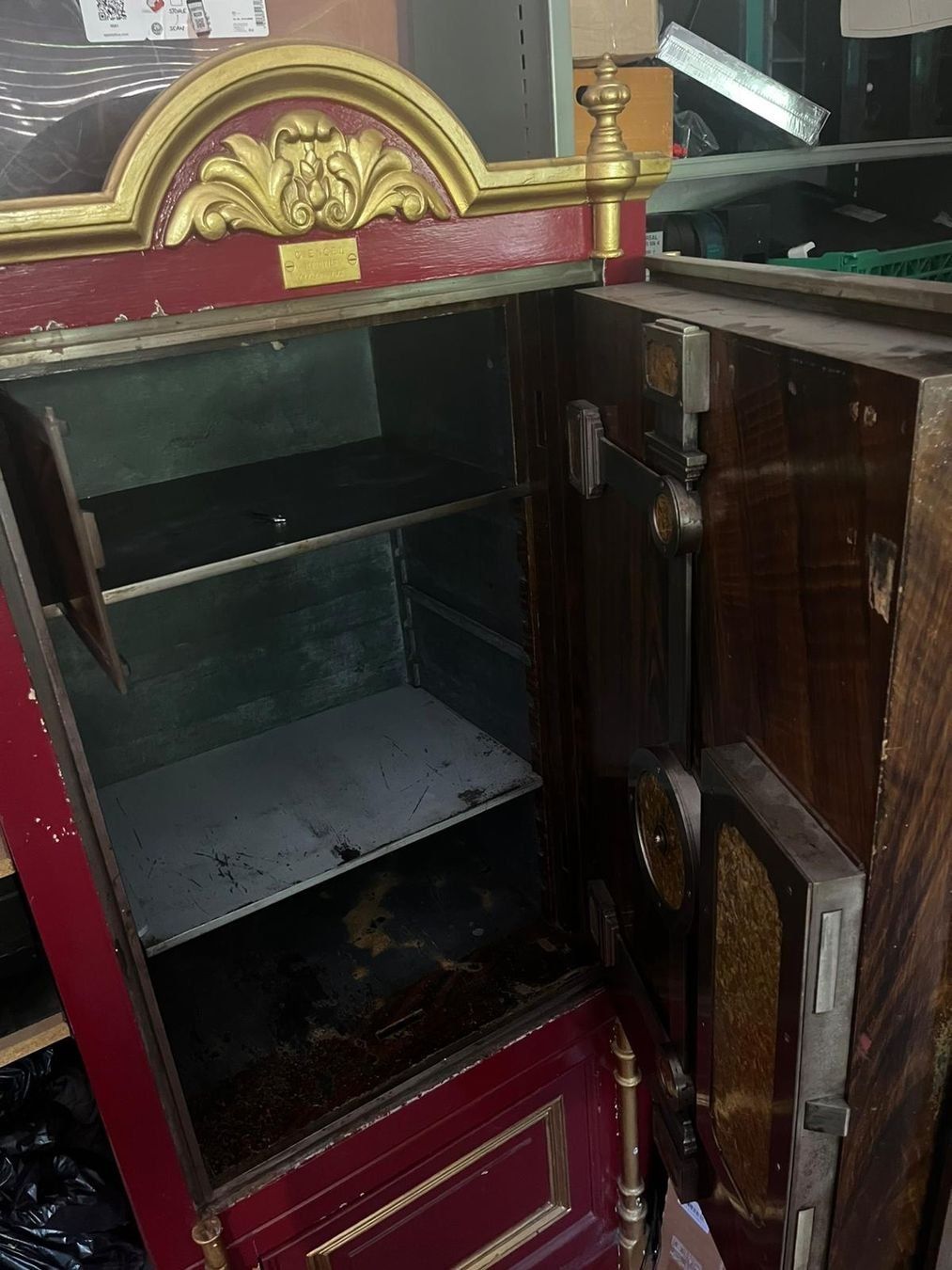 Casseforti: Coffre fort ancien rouge GENCEL – Usato da Mont-sur-Lausanne venduto da Sebouille 2