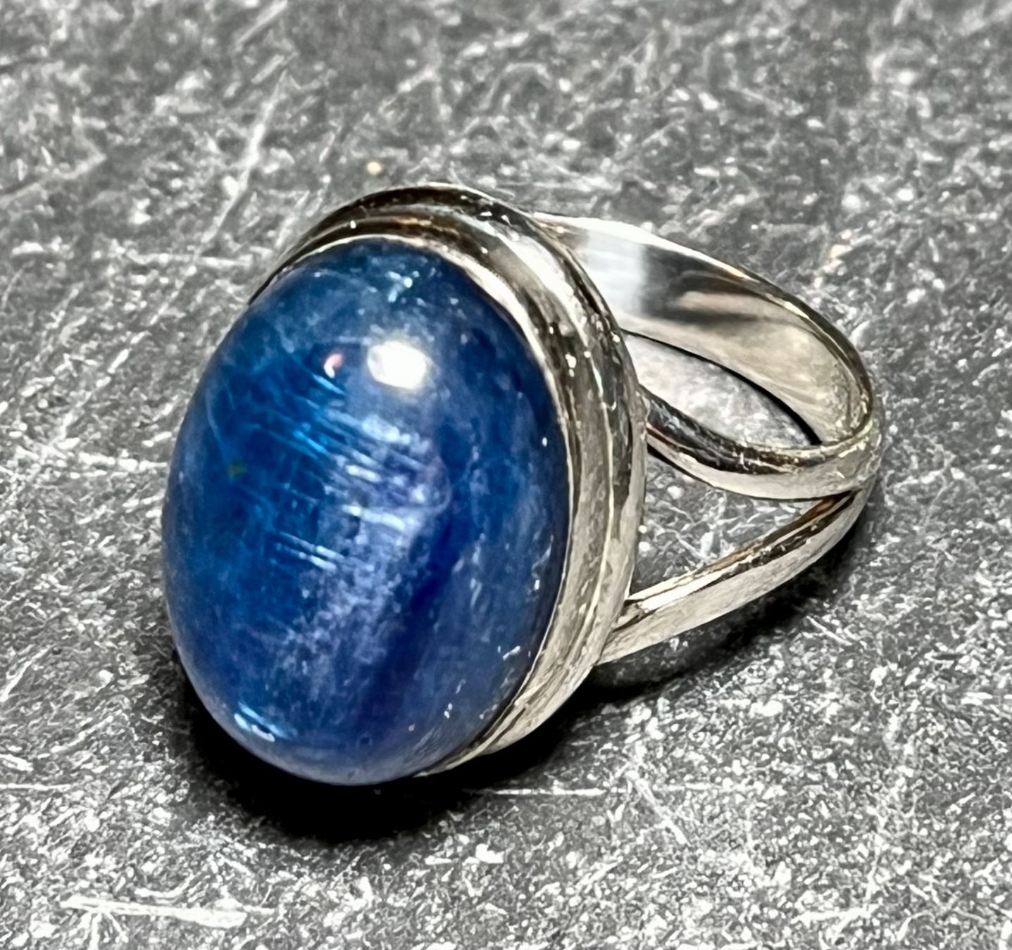 Anelli: Silber Ring mit XXL Kyanit – Nuovo (secondo la descrizione) da Diegten venduto da hamofi57 2