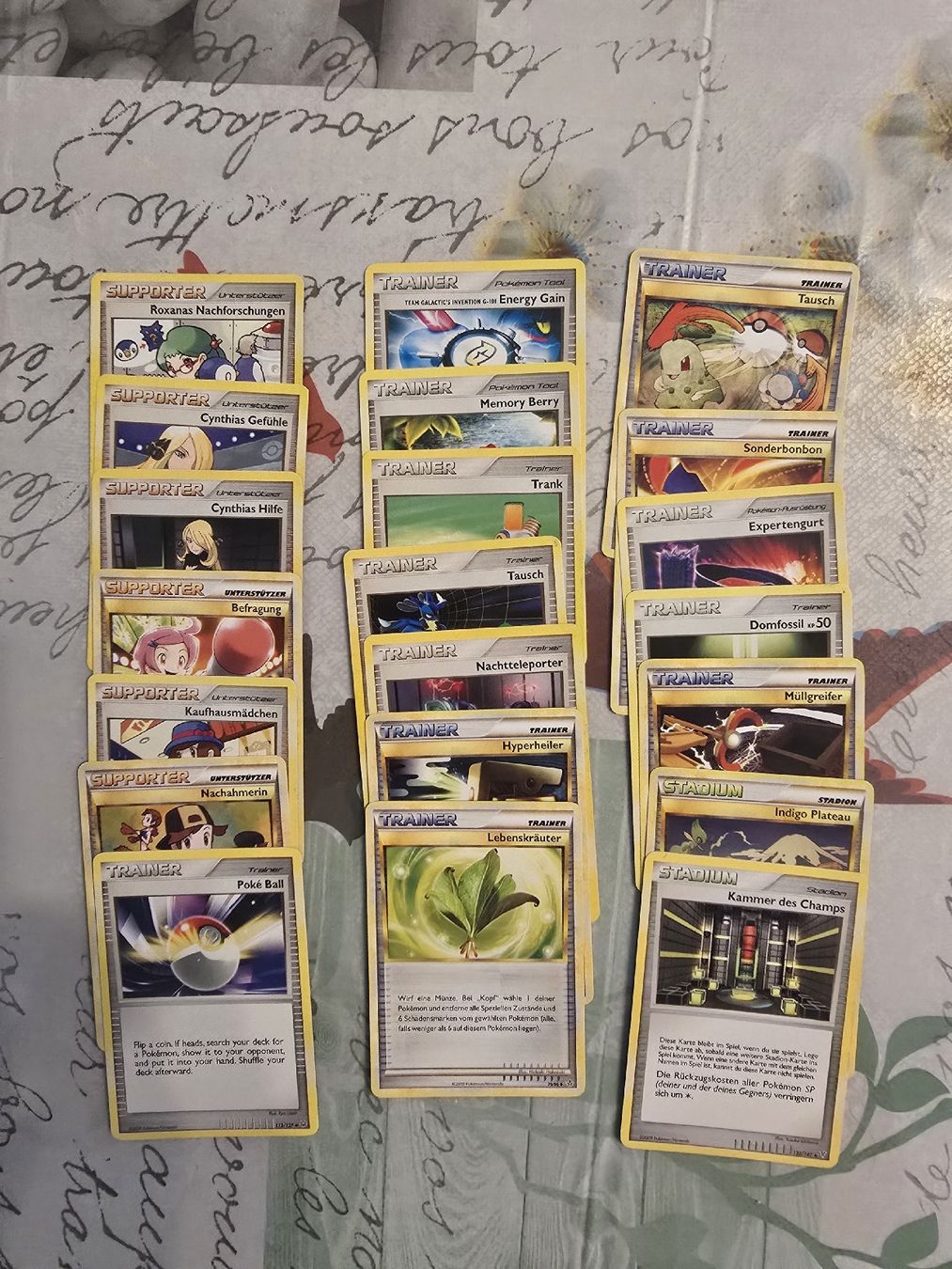 Pokémon Cartes à collectionner: Pokemon Karten – D'occasion à Schmitten FR par Laura6 6
