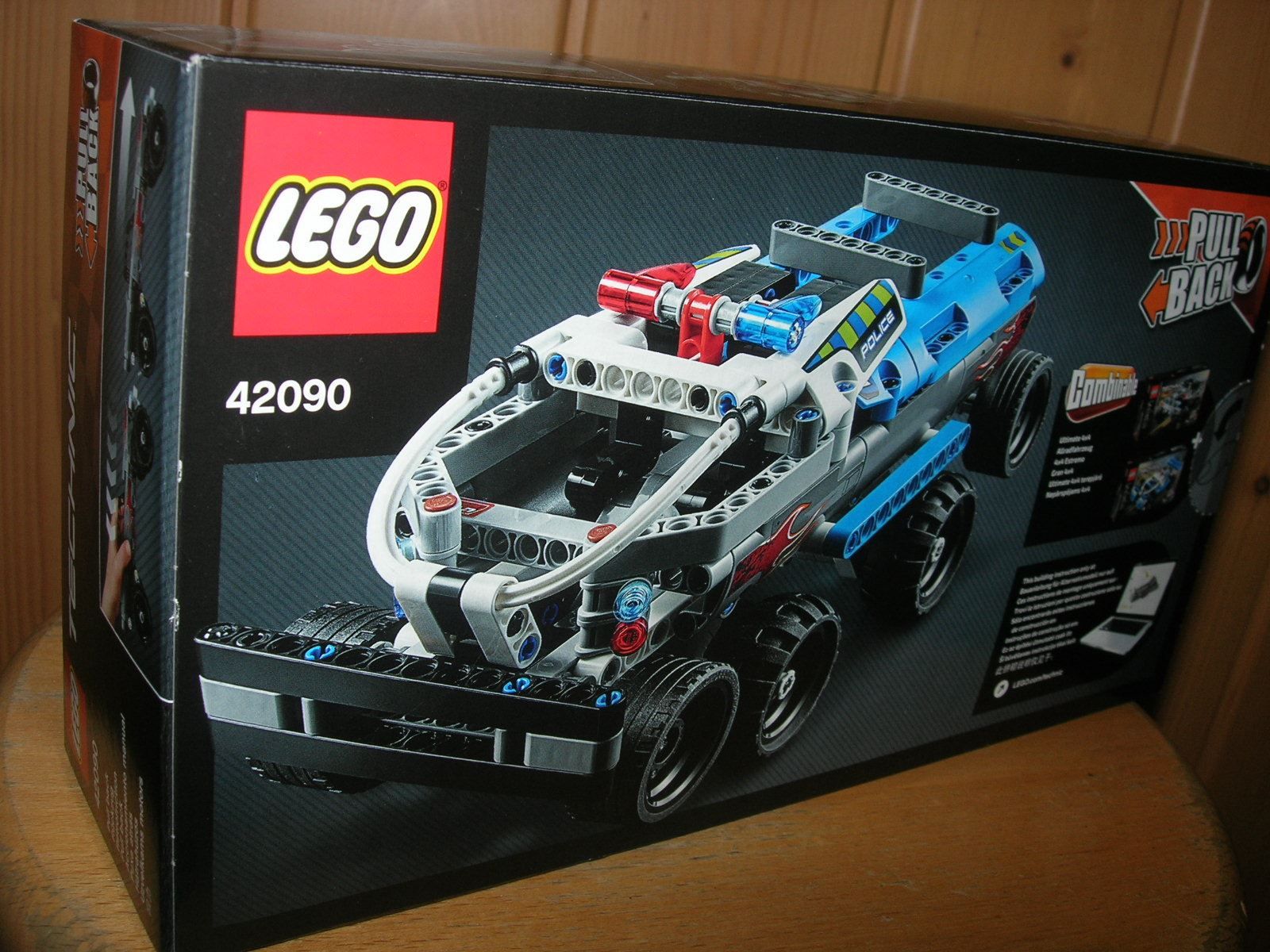 Lego Giocattoli: Lego Technic 42090 Technik Fluchtfahrzeug – Nuovo e nell'imballaggio originale da Hornussen venduto da Corvette- 1