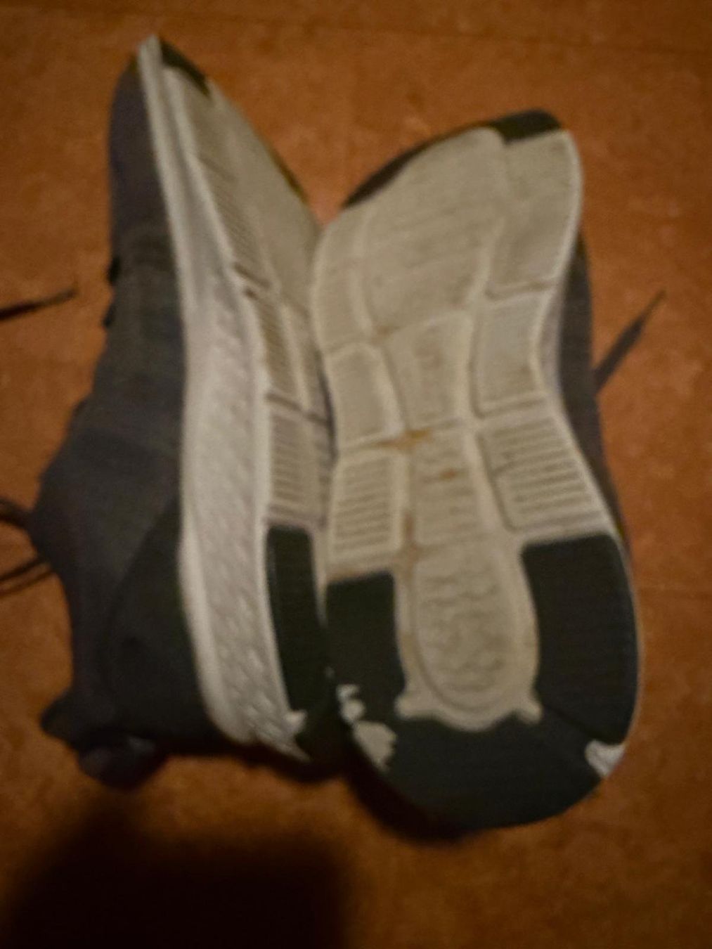 Bench Scarpe da uomo: Bench Herren Laufschuhe – Usato da Flawil venduto da Stella_3 3
