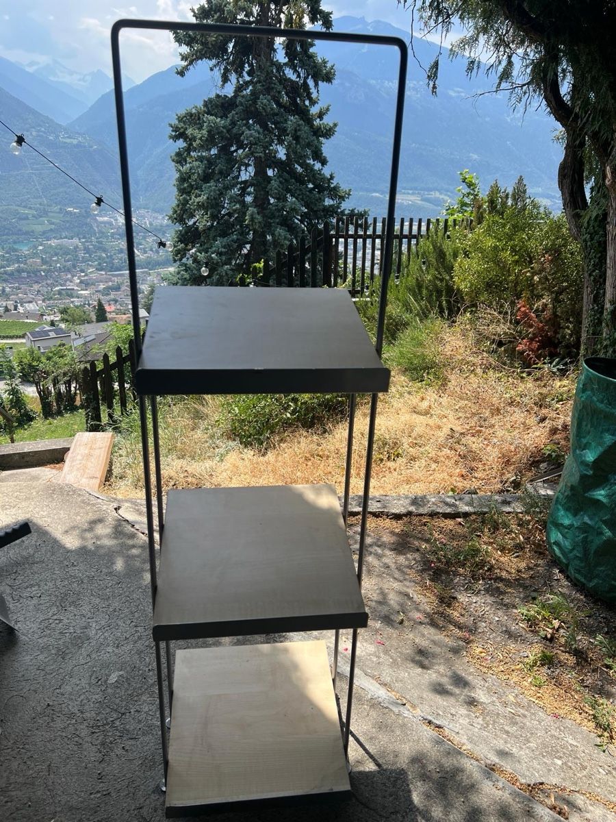 Sonstige Dekorationen & Accessoires: Prospektständer mit 3 Böden – Gebraucht aus Venthône von Dastie