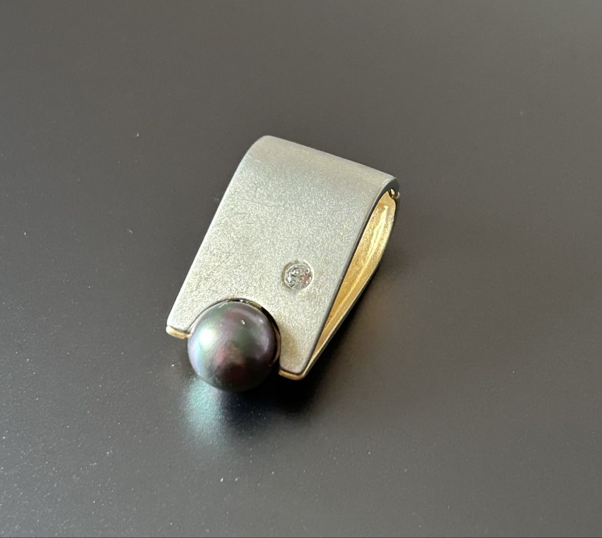 Ciondoli: Pendentif avec perle – Usato da Zürich venduto da malia.