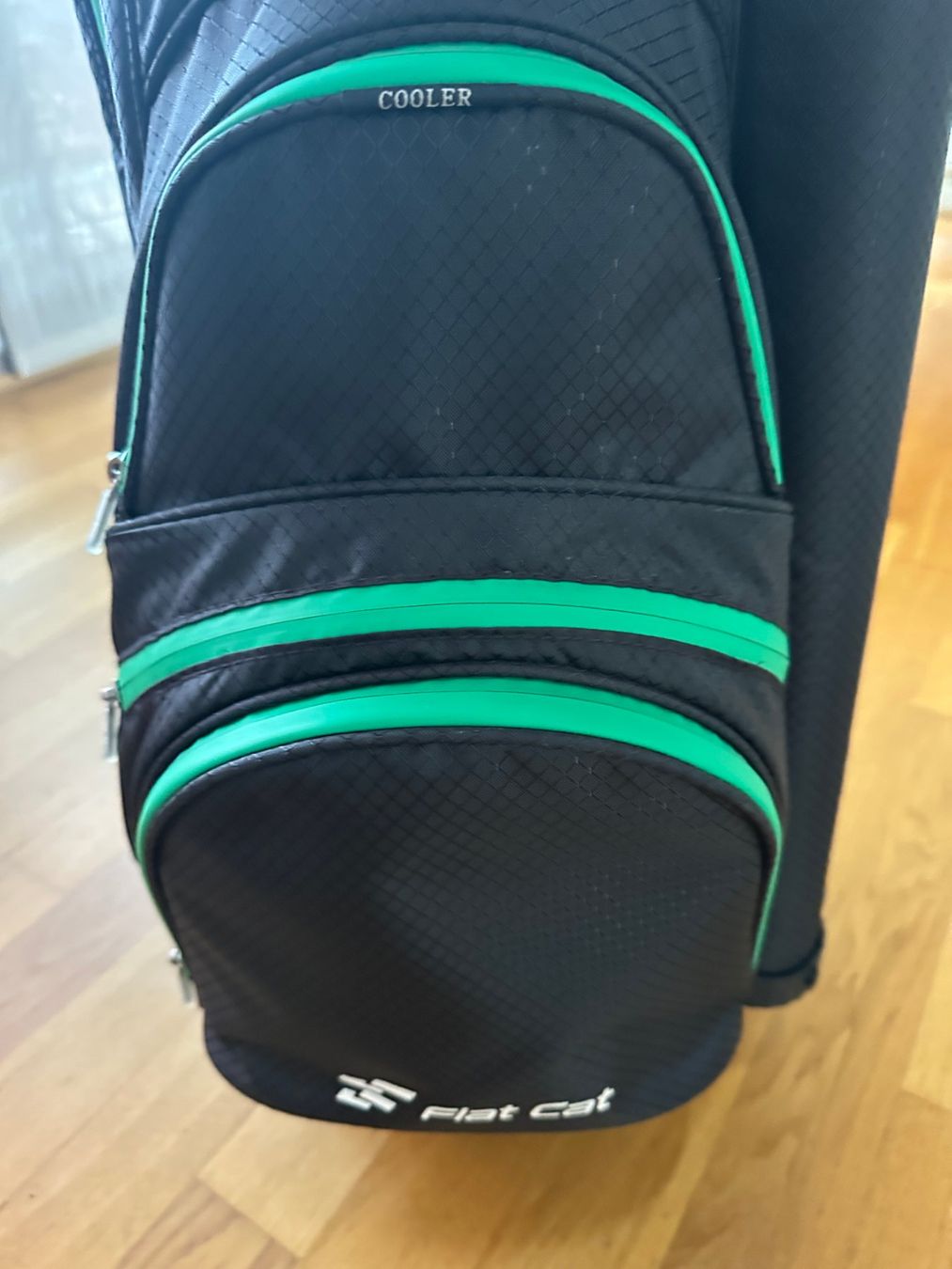 Mazze & Set: Flat Cat Light Fit Sac de Golf Neuf – Nuovo (secondo la descrizione) da Lausanne venduto da brixton 5