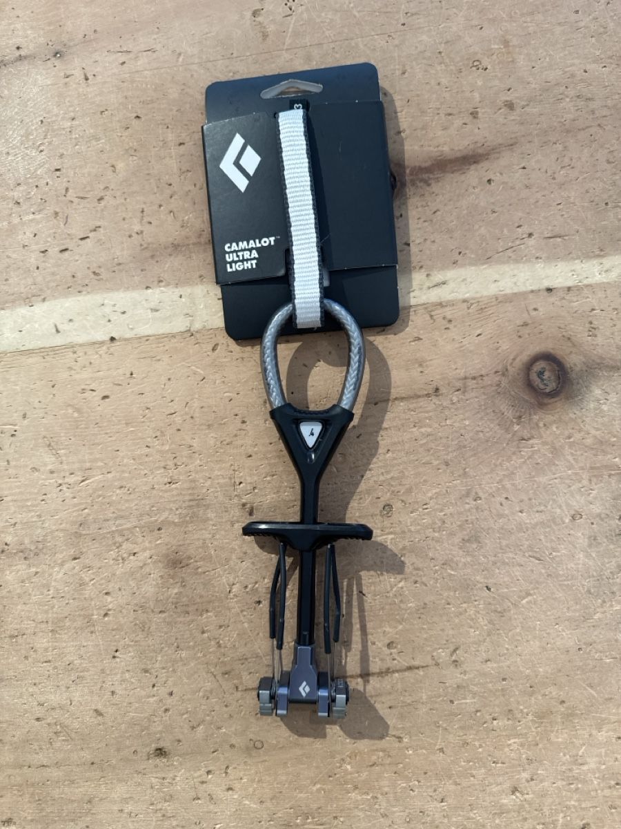 Attrezzatura da arrampicata: Black Diamond Camalot Ultralight C4.0 NEU – Nuovo e nell'imballaggio originale da Zuoz venduto da nic_59ck