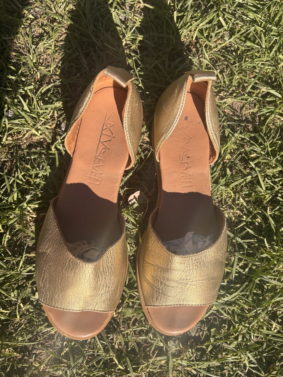 Scarpe da donna: Sandalen goldfarben, 38 – Usato da Zürich venduto da gucks 3