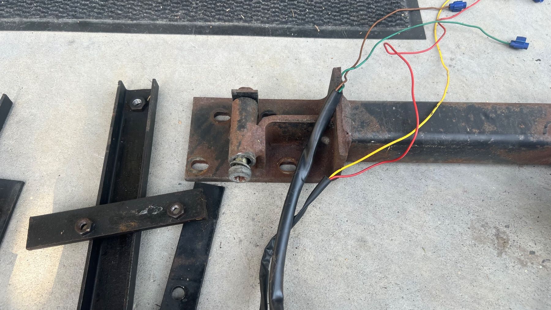 Ganci per rimorchio: BMW E30 Anhängerkupplung – Usato da Schöfflisdorf venduto da jonas_nora 2