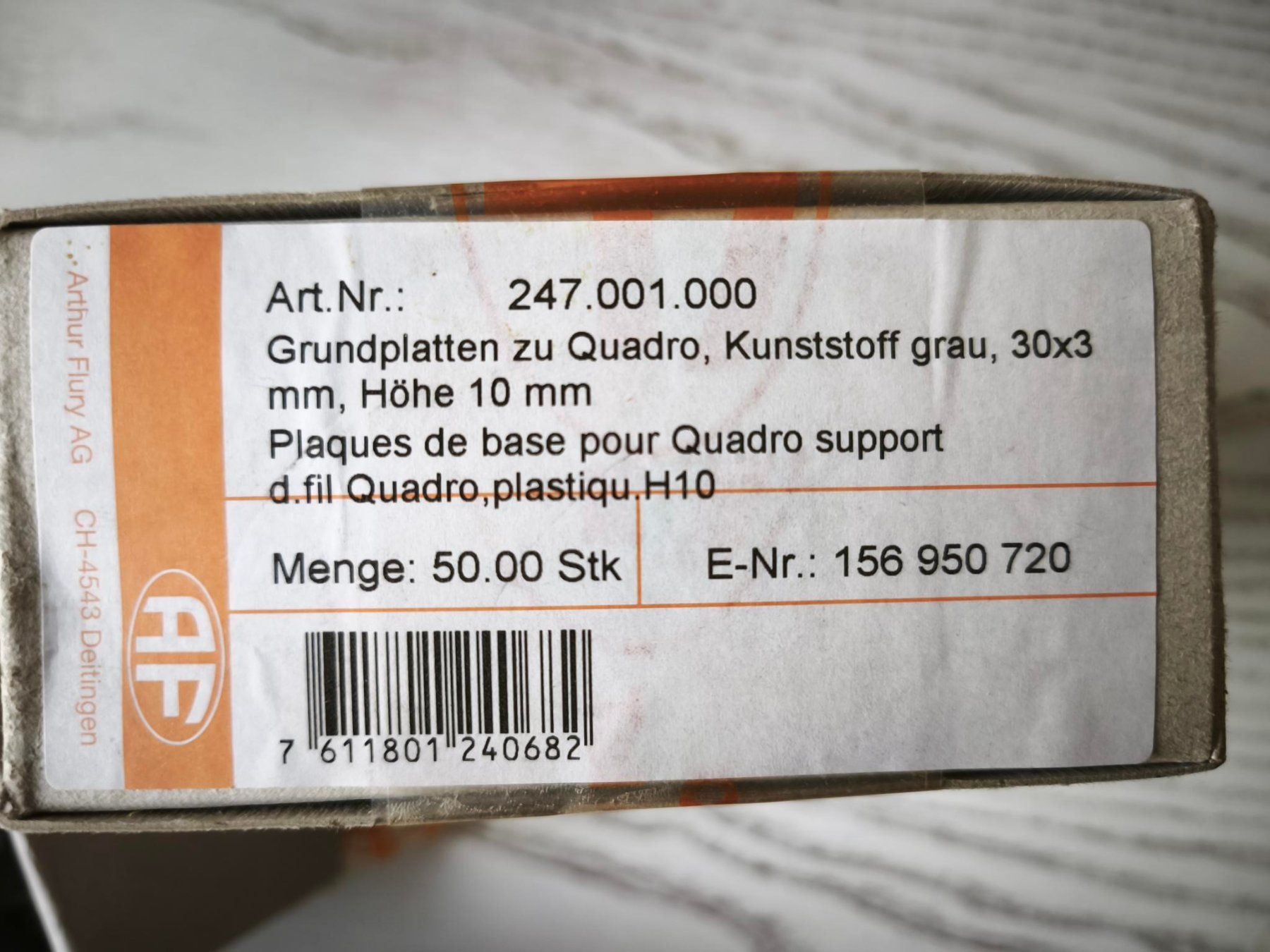 Tutti gli attrezzi: Electricité : pour paratonnerre, plaque de base Quadro – Nuovo e nell'imballaggio originale da Châtel-St-Denis venduto da sekikatapee 2