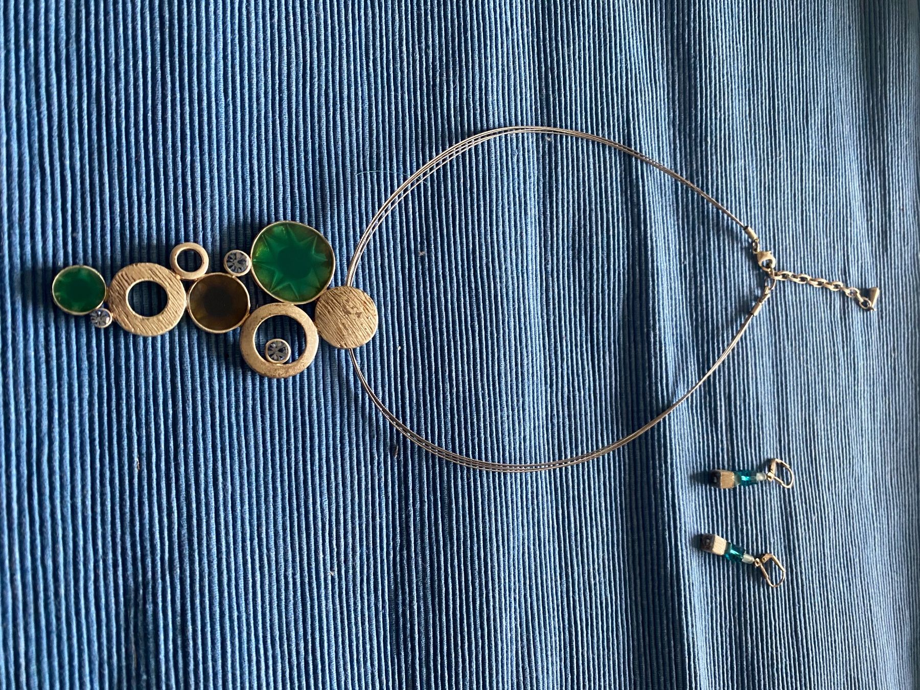 Catenine: Halsschmuck & Ohrringe  -  Modeschmuck – Usato da Allenwinden venduto da Obalu 1