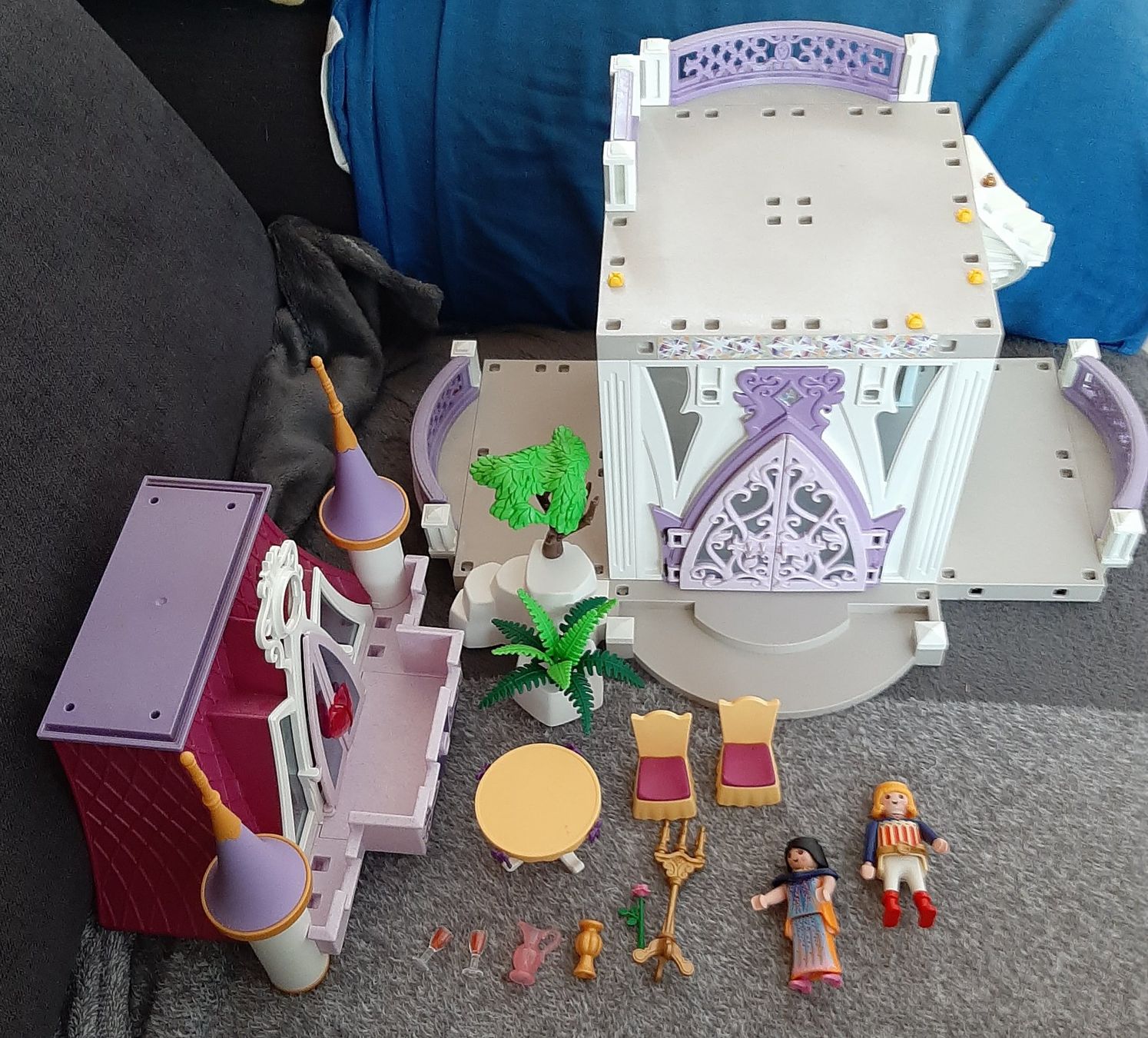 Statuette: Playmobil Schloss Der Heiratsantrag – Usato da Breitenbach venduto da mvd_2brc 1