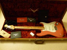 2021 FENDER CUSTOM SHOP RELIC STRATOCASTER LIMITED TOMATILLO