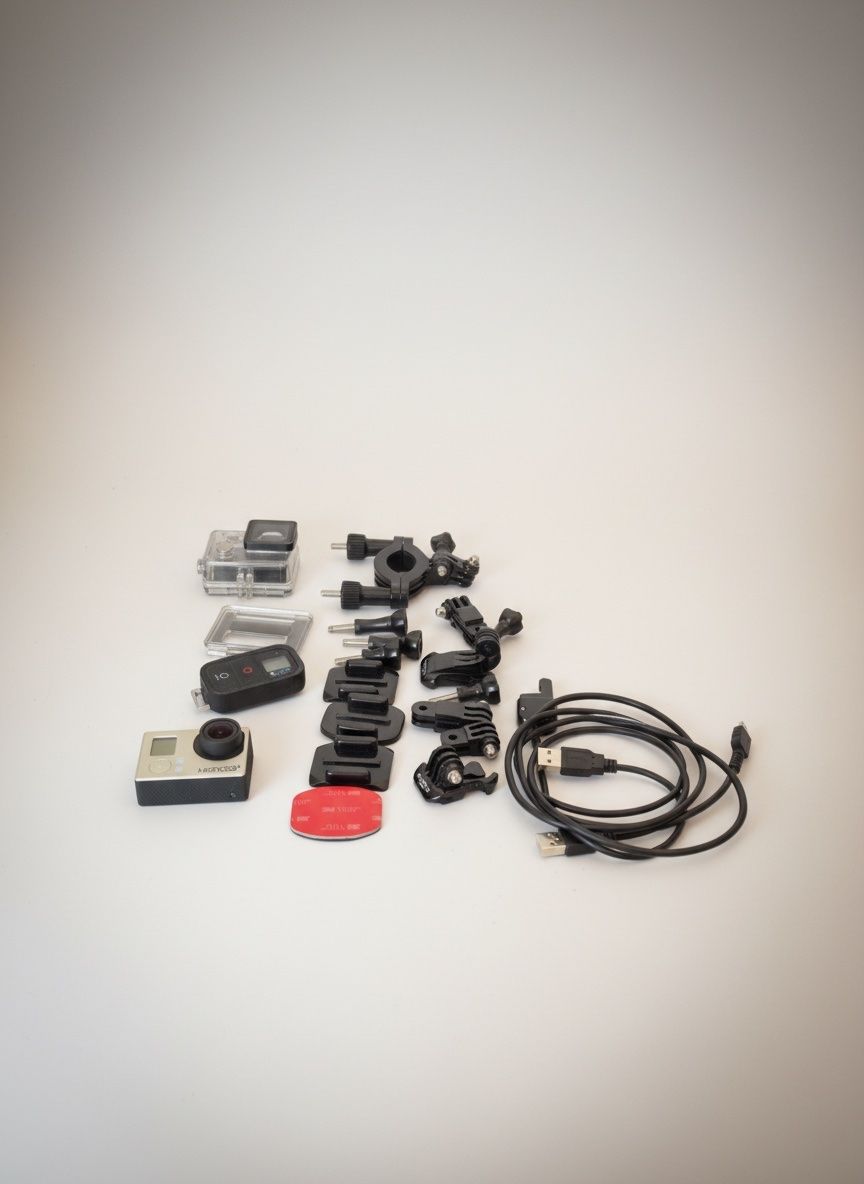 Gopro Action Cam: Go Pro Hero 3+ mit Zubehör – Usato da Uetikon am See venduto da Seov 1