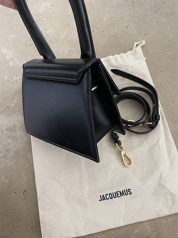 Jacquemus Borse da donna: Jacquemus Le Chiquito Medium Schwarz – Usato da Zürich venduto da charnie 2