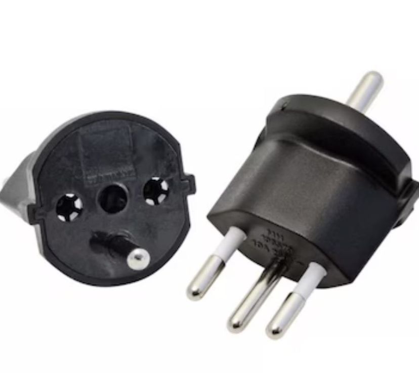 Stecker: Schuko Stecker Adapter Steckdose – Neu und originalverpackt aus Spiez von Wasser13