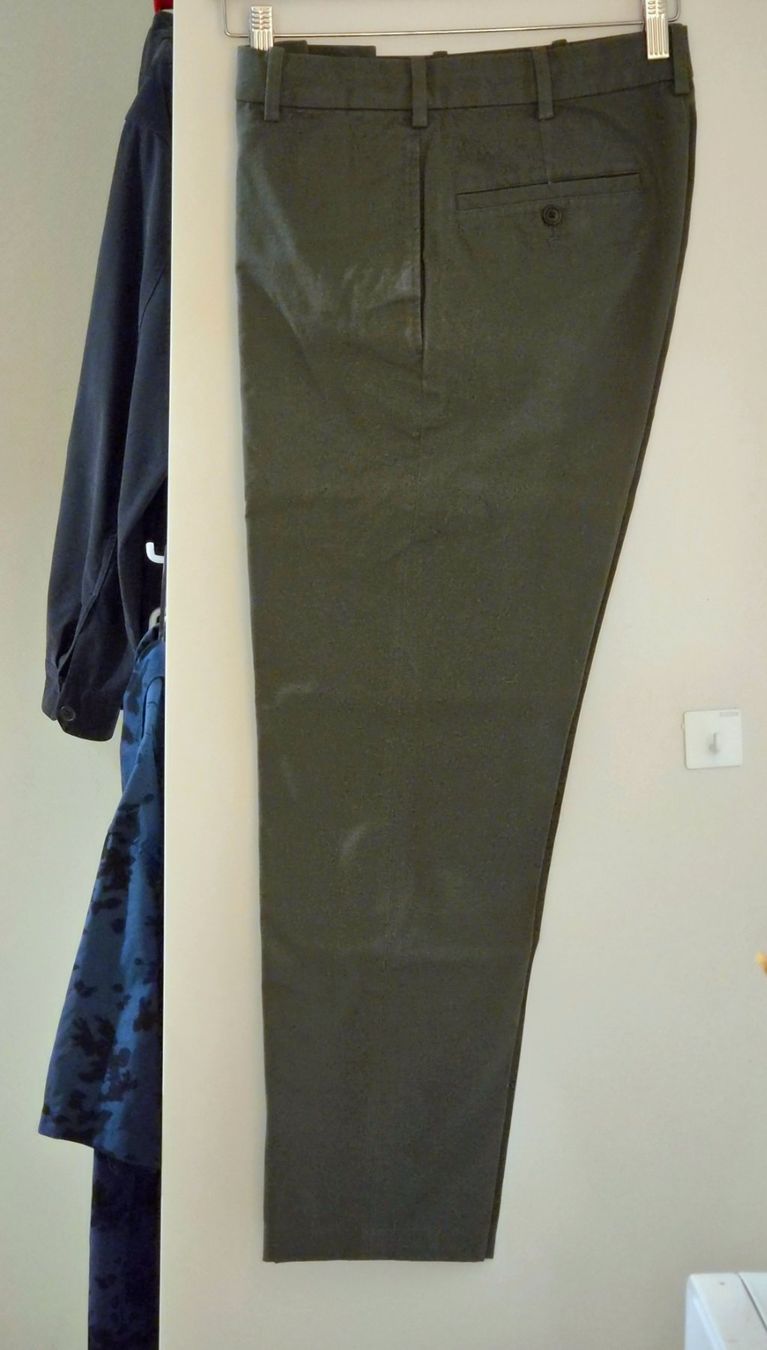 Pantaloni: Fleece-Jogginghose in Dunkelblau – Nuovo e nell'imballaggio originale da Zürich venduto da New_username 4