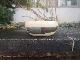 Schöne handgemachte Schale