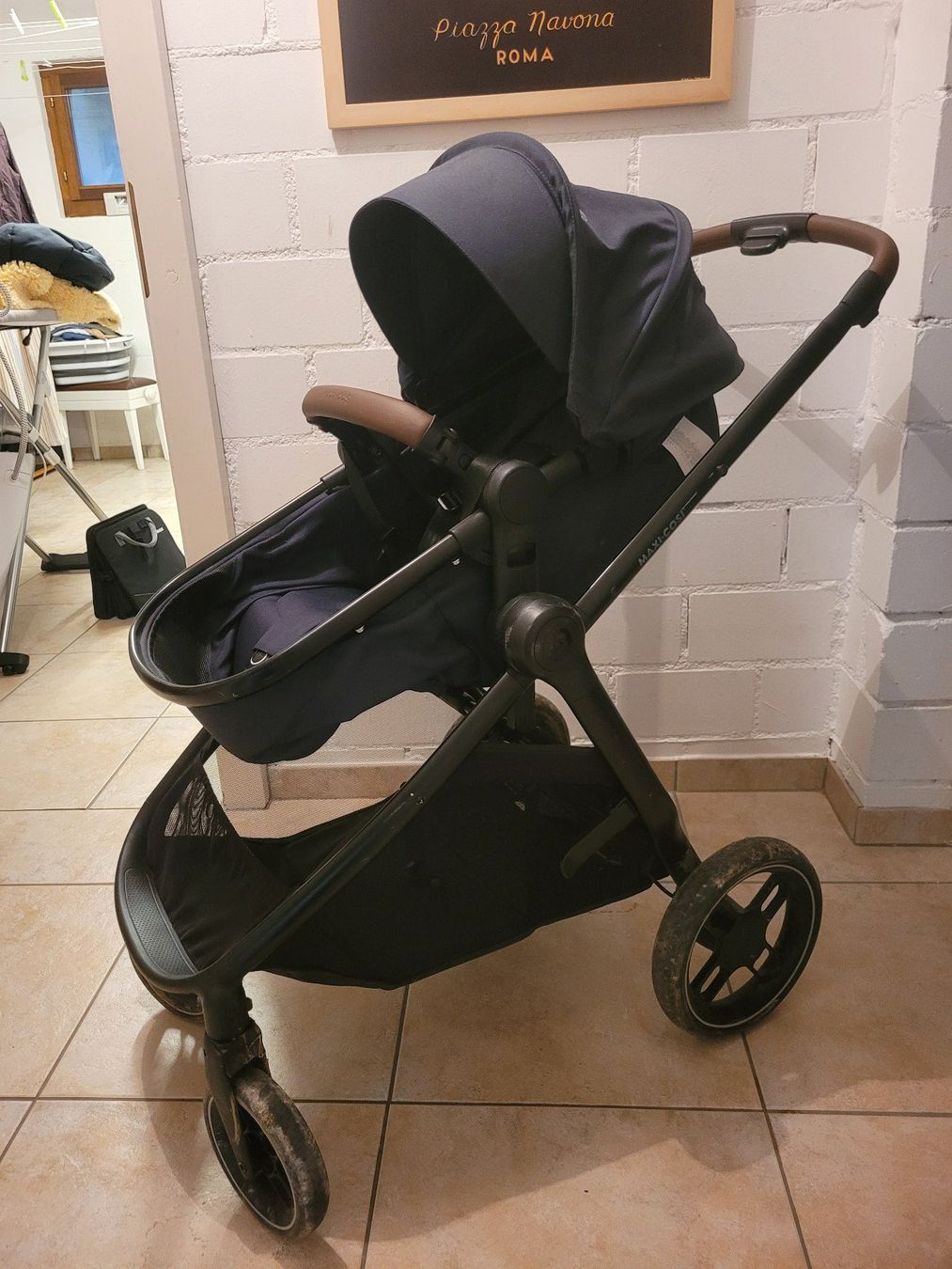 Maxi-Cosi Kinderwagen: Maxi Cosi Zelia 3 Kinderwagen essential graphite – Gebraucht aus Rüdlingen von ChristophFritschi