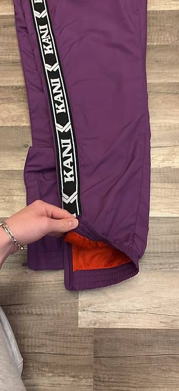 Pantaloni: KARL KANI - TRACKPANTS LILA – Nuovo (secondo la descrizione) da Sins venduto da dkr_67lr 2