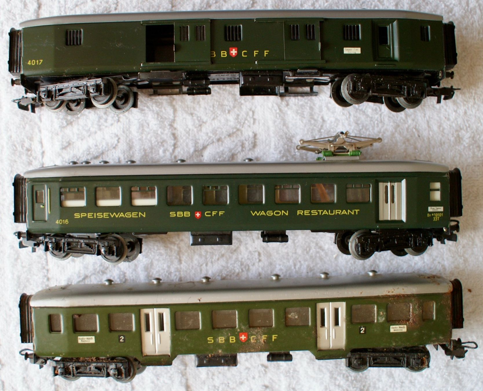 Märklin Modellini di ferrovie: Wagons Marklin 4015, 4016, 4017 – Usato da Morrens VD venduto da alain50 2