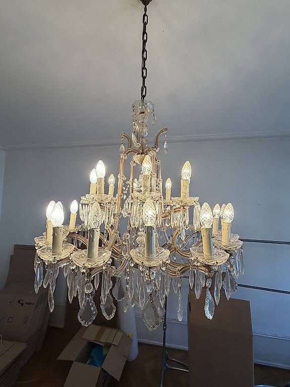 Lustres & lampes de plafonds: Kronleuchter – D'occasion à Bottmingen par Murtzli