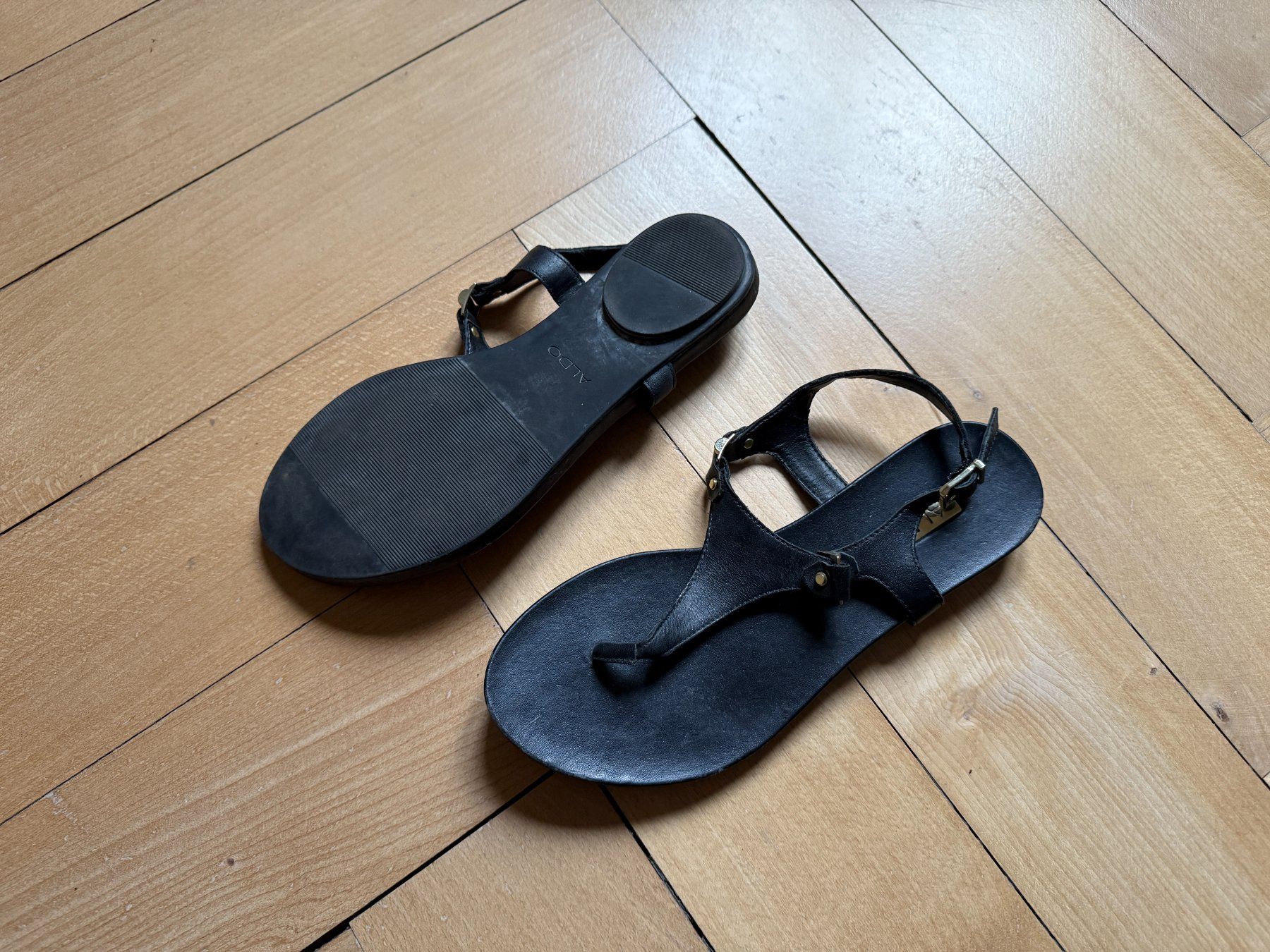 Aldo Scarpe da donna: ALDO - Leder Sandale schwarz 38.5 – Usato da Zürich venduto da Diazaio 2