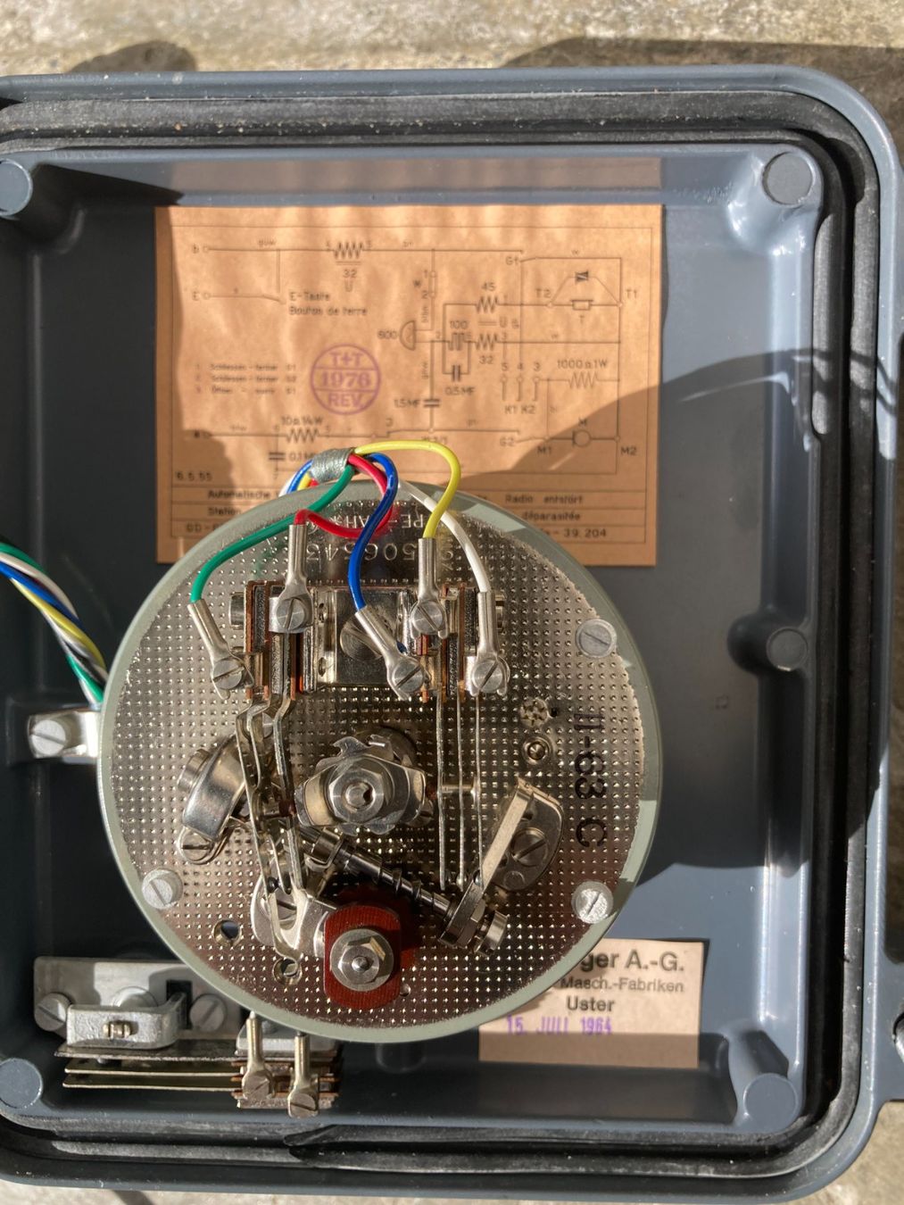Telefone: Altes Wandtelefon, ex CH Armee? – Gebraucht aus Filzbach von Sugi7 2