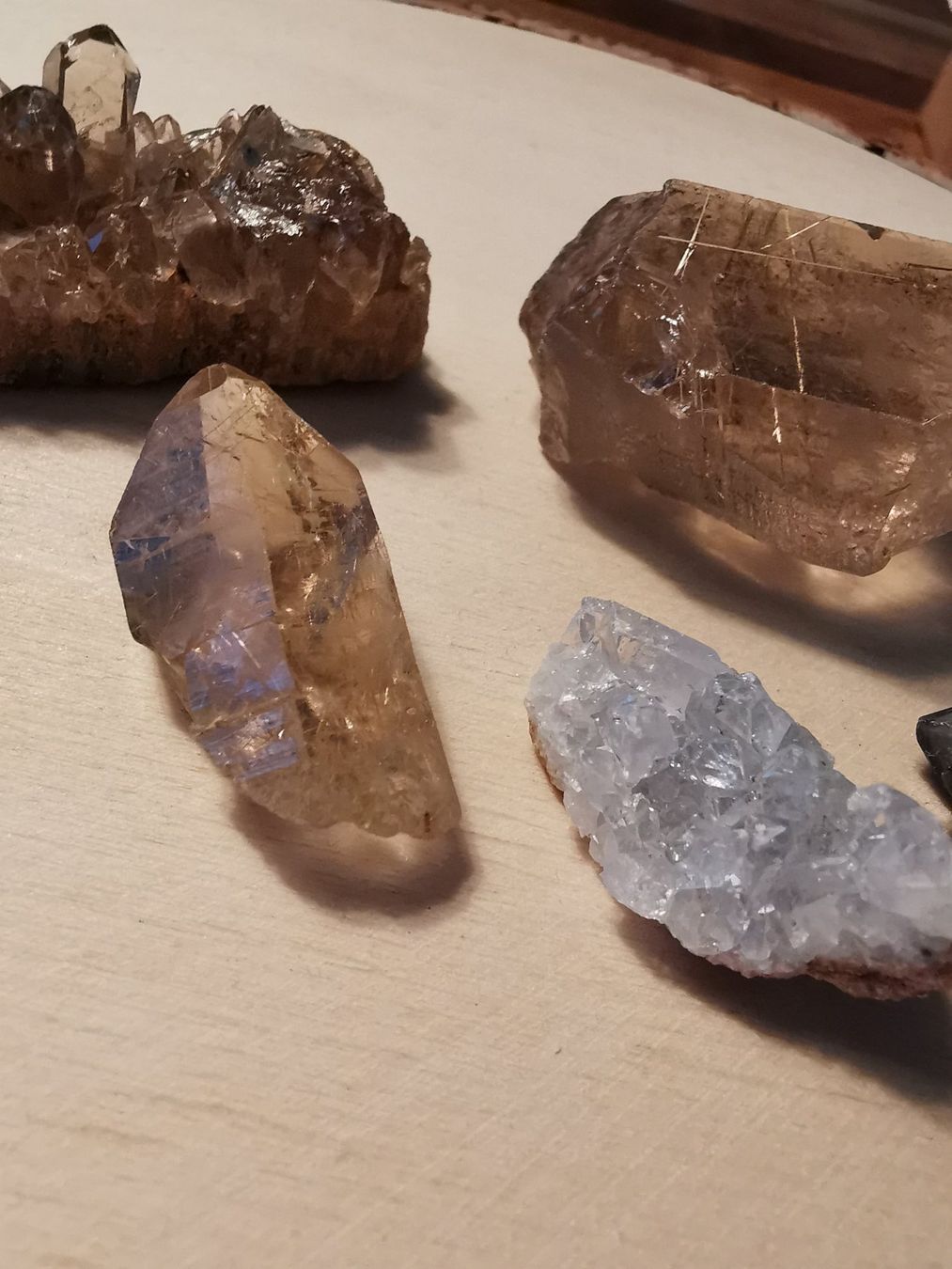 Minerali & Pietre curative: 6 spannende Kristallstufen / Spitze – Nuovo e nell'imballaggio originale da Dierikon venduto da Buntspecht-10 9