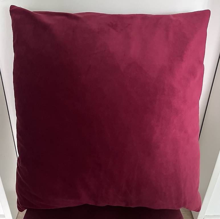 Coussins: Sofakissen Bordeaux / Rot – D'occasion à Reinach BL par tkl_csl8