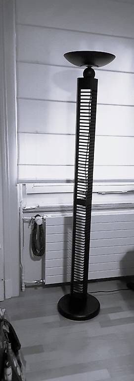 Lampade: CD-Ständer/Steh-Lampe 175 cm, schwarz – Usato da Rheinfelden venduto da Calvinia