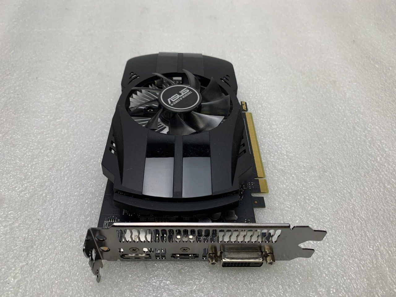 Asus Schede grafiche: ASUS GeForce GTX 1050Ti 4GB – Usato da La Tour-de-Trême venduto da Signalis