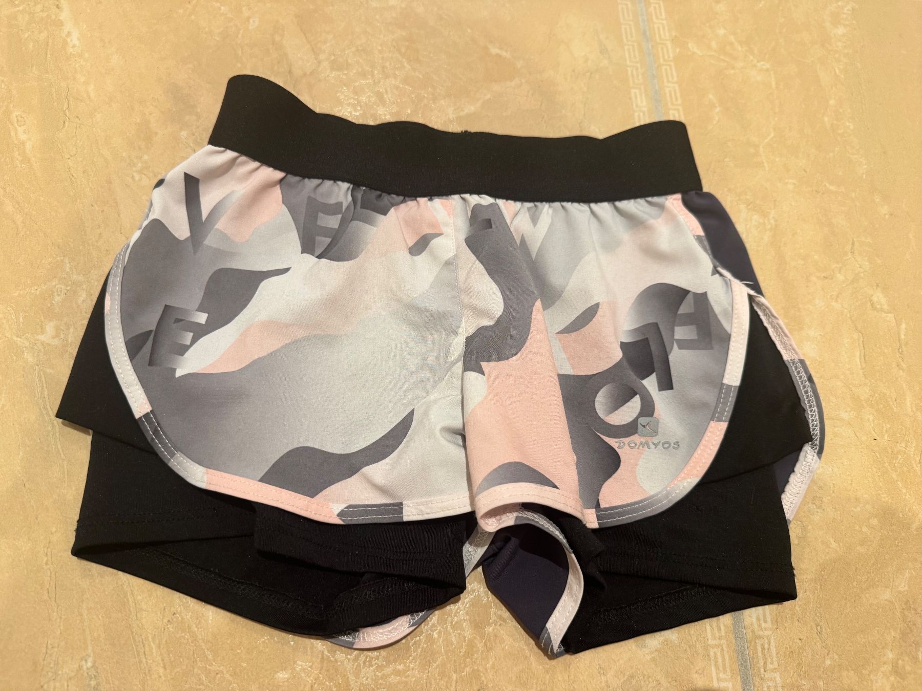 Pantaloni: Decathlon coole Sporthose, 7J 122 – Usato da Klingnau venduto da Markus14