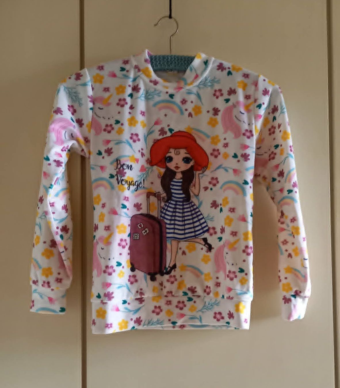 Maglioni & Felpe: Süsser Mädchen Pullover "Bon Voyage" - Grösse 140 – Nuovo (secondo la descrizione) da Möhlin venduto da dom_96nf 1