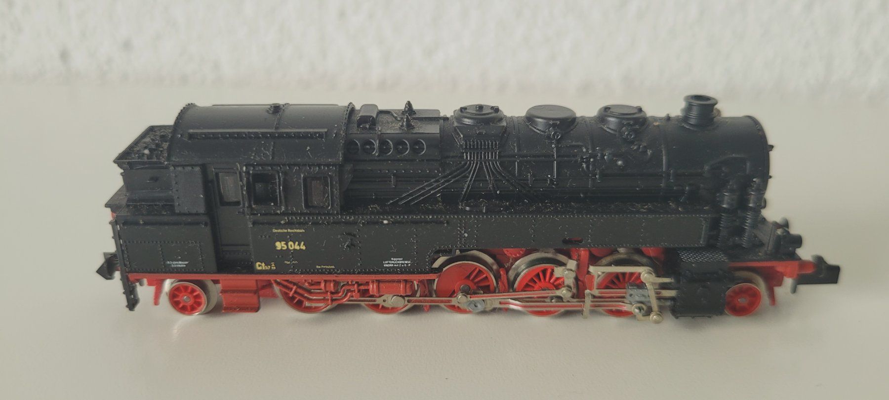 Arnold Modellini di ferrovie: Dampflok DB BR 95 /Arnold 2283 – Usato da Wittenbach venduto da Hase113 3