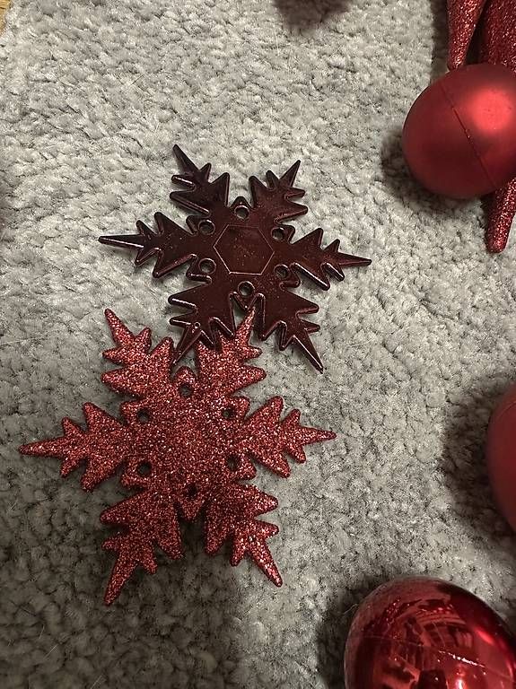 Tutte le decorazioni: Grosses Set Christbaumkugeln Rot – Usato da Wangen SZ venduto da Jaay_Sky 2