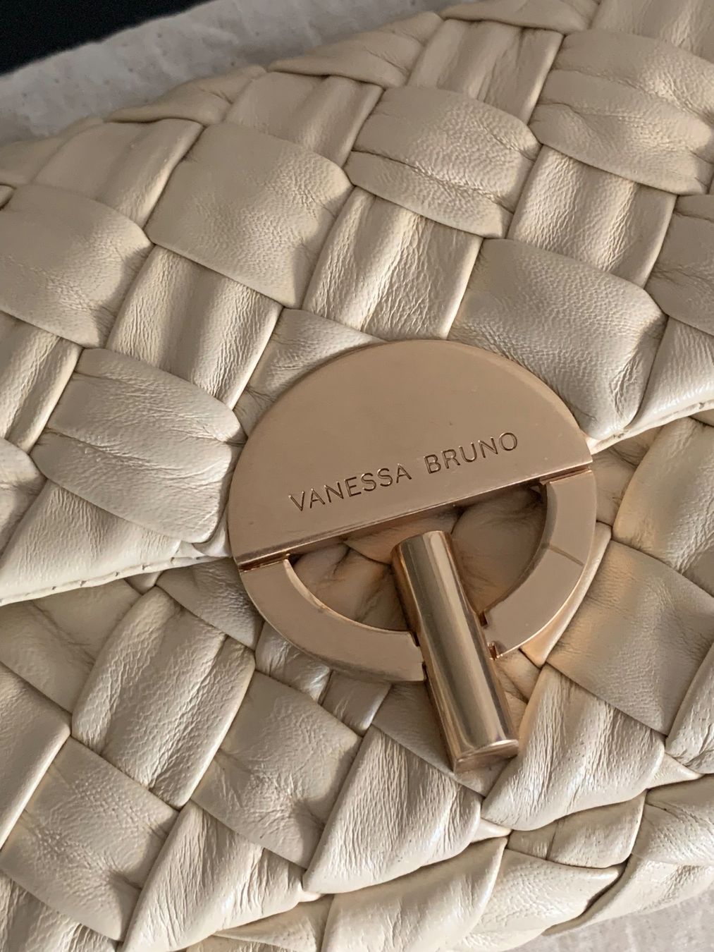Vanessa Bruno Borse da donna: Sac Moon Vanessa Bruno neuf cuir d’agneau tressé – Nuovo e nell'imballaggio originale da Gland venduto da TallyEva 1