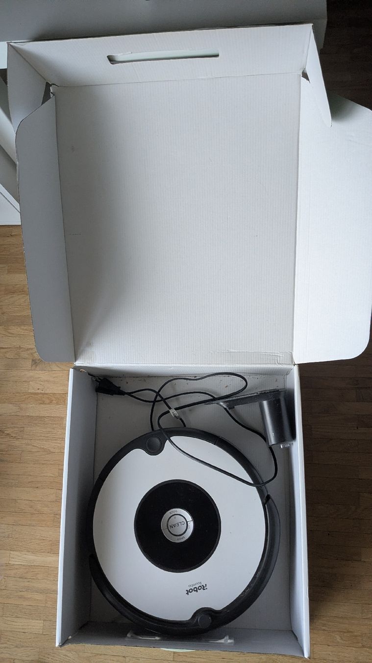 Irobot Staubsauger & Zubehör: iRobot Roomba 605 Vacuuming Robot – Gebraucht aus Aarau Rohr von Zmille 1