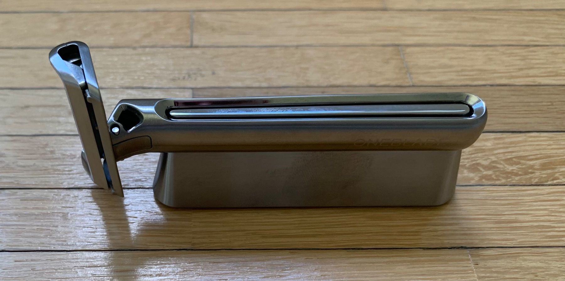 Rasoirs & Lames de rasage: Oneblade Genesis Rasierer – D'occasion à Rüti ZH par Mazsola777