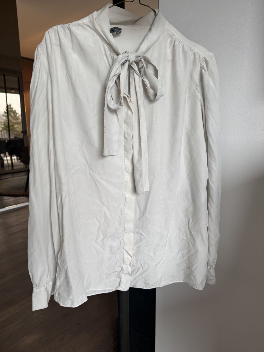 Alexander Mcqueen Camicette: 100% Seide Alexander mc Queen Schluppenbluse L – Usato da St. Gallen venduto da LkN_34