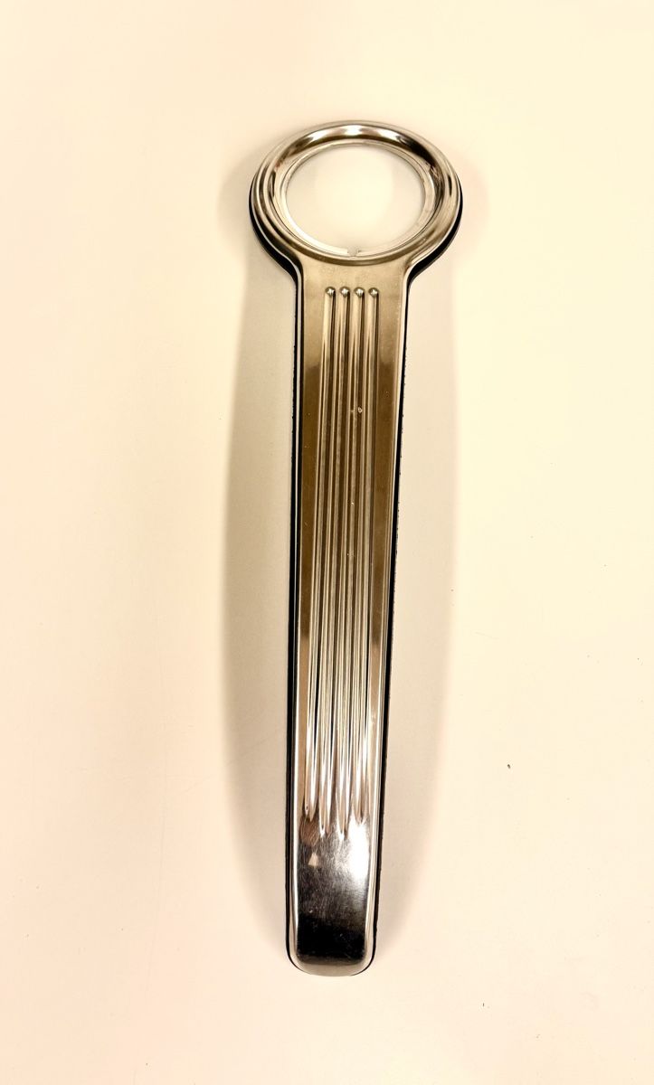 Harley-Davidson Accessori per altri veicoli: Original Harley Davidson Tank Leiste Chrom – Usato da Uster venduto da Figarosmeow