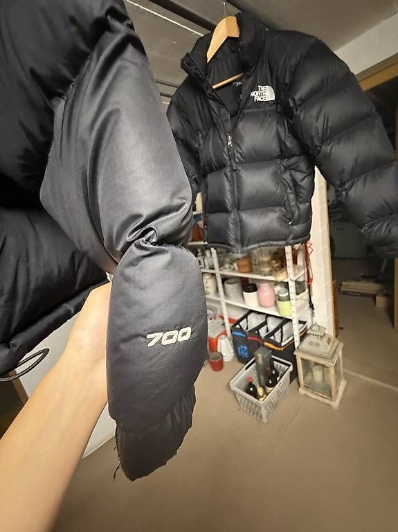North Face Giacche: The North Face Winterjacke gebraucht – Usato da Uebeschi venduto da nade789 3