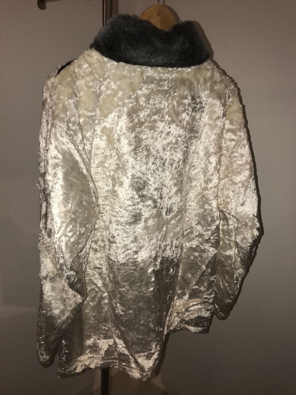 Maglioni & Felpe: Ski Pullover High Society Fake Fur L – Usato da Eschikofen venduto da sra_6qbm 1