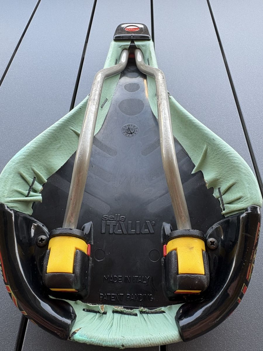 Bianchi Pezzi di ricambio: BIANCHI - set selle et guidon- – Usato da Lausanne venduto da Zorrus77 3